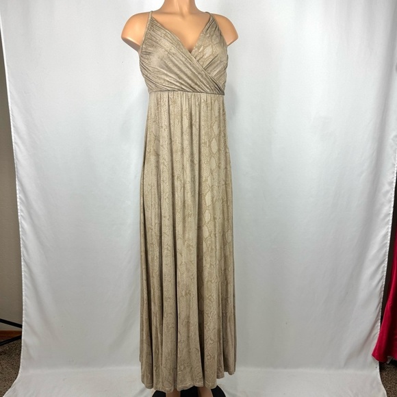 Max & Aaron Women’s Sz S Tan Snake Print Maxi Dress V Neck Soft Jersey Knit Boho - Picture 2 of 14